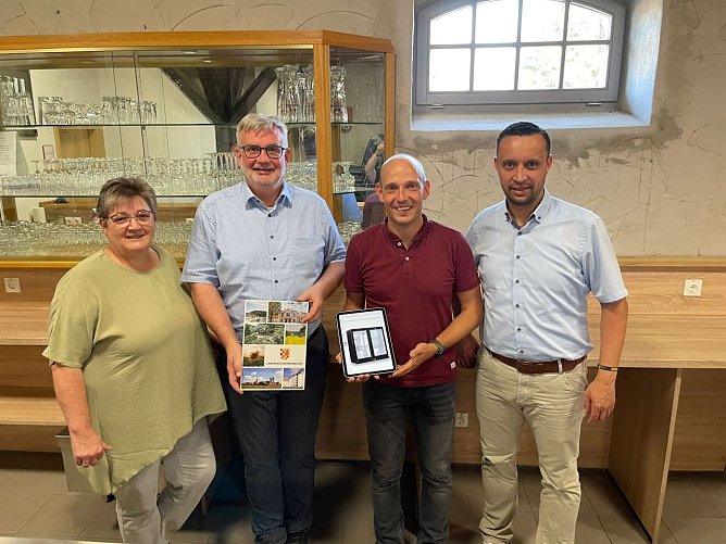 Unterstützung gab es auch für Wolkramshausen (Foto: Pressestelle Landratsamt) Unterstützung gab es auch für Wolkramshausen (Foto: Pressestelle Landratsamt)