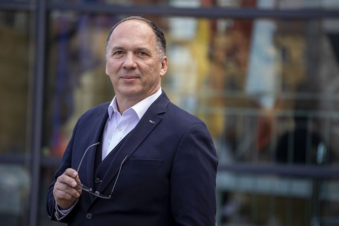 Mirko Kr&uuml;ger wirft einen Blick auf Kriminalf&auml;lle der DDR (Foto: Kristin D&ouml;pel-Rabe)