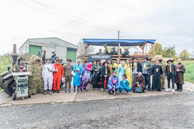 Die Rüxlebener bei der Kirmes im vergangene Jahr (Foto: S. Dietzel) Die Rüxlebener bei der Kirmes im vergangene Jahr (Foto: S. Dietzel)