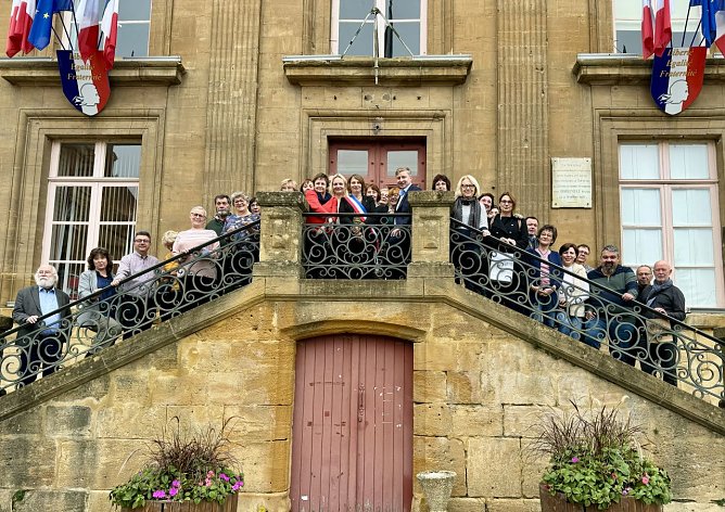 Zu Gast bei Freunden - Nordhäuser auf Bürgerreise in Charleville-Mézières (Foto: Stadt Nordhausen) Zu Gast bei Freunden - Nordhäuser auf Bürgerreise in Charleville-Mézières (Foto: Stadt Nordhausen)