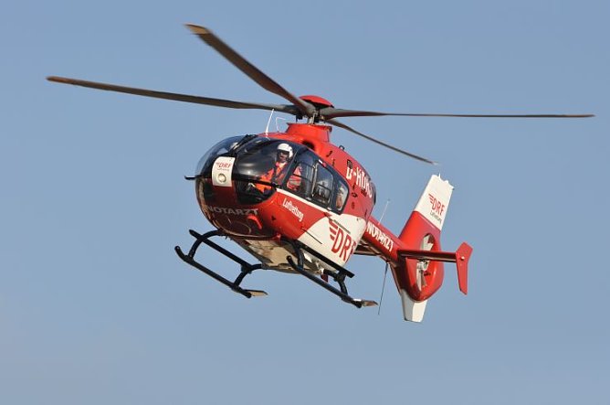 Christoph 37 in der Luft (Foto: DRF Luftrettung)