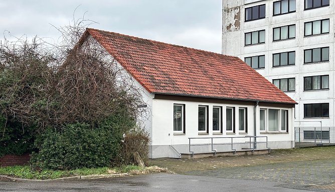 Das Arzth&auml;uschen auf dem Hoch Tief- Gel&auml;nde (Foto: nnz)