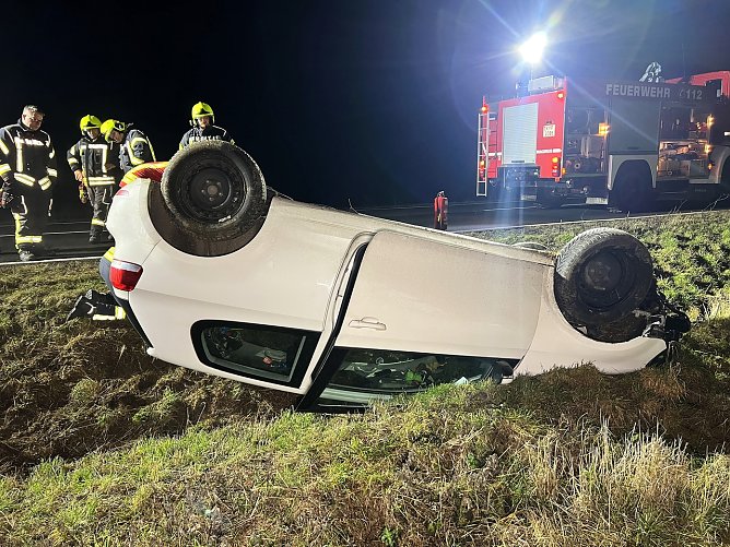 Unfall auf der B 4 (Foto: S. Dietzel)
