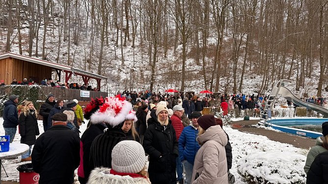 Es wurde angebadet (Foto: Eberhard-Stammtisch)