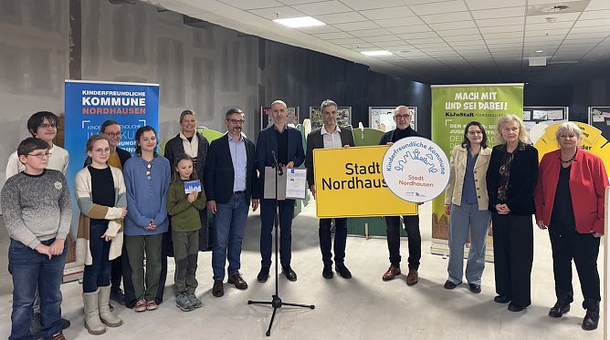 Siegel Kinderfreundliche Kommune f&uuml;r Nordhausen (Foto: Stadtverwaltung Nordhausen)