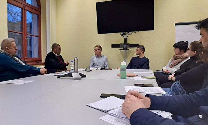 Kontroverse Diskussionen im Integrationsausschuss (Foto: J.Piper)