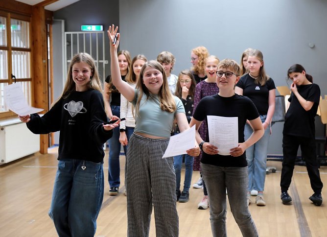 Der Theaterclub Junior hat am 1. Juni mit "Hexen, Helden, Happy End?" Premiere (Foto: Theater Nordhausen)