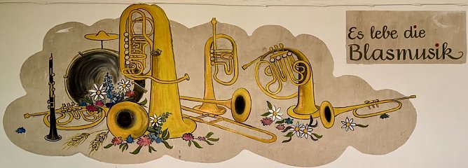 Die Farben wurden erneuert und der Musikpavillon instandgesetzt. (Foto: Till Falke) Die Farben wurden erneuert und der Musikpavillon instandgesetzt. (Foto: Till Falke)