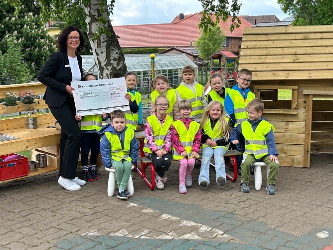 Große Freude bei den kleinen Knirpsen (Foto: Katharina Gürtler ) Große Freude bei den kleinen Knirpsen (Foto: Katharina Gürtler )