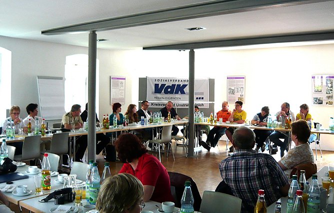 Blick in die Gesprächsrunde (Foto: Dietmar Buchardt ) Blick in die Gesprächsrunde (Foto: Dietmar Buchardt )