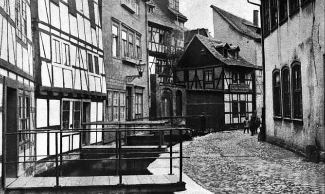 Der Mühlgraben wie er einmal war (Foto: Archiv der Gilde) Der Mühlgraben wie er einmal war (Foto: Archiv der Gilde)