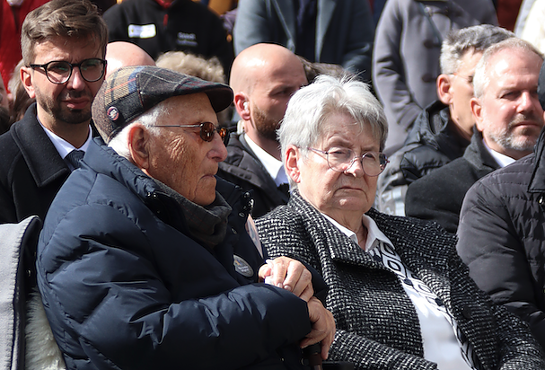 Albrecht Weinberg bei der Wiederer&ouml;ffnung des Ehrenfriedhofs in Nordhausen (Foto: Stadt Nordhausen)