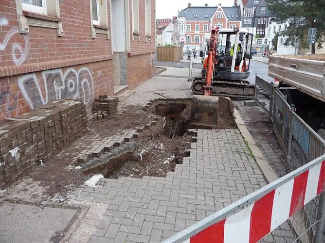 Ein neuer Erdfall? (Foto: nnz) Ein neuer Erdfall? (Foto: nnz)