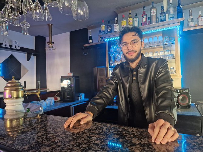 22 Jahre jung, Physiotherapeut und nun auch Barkeeper - Marko Uskovic will das Nordh&auml;user Nachtleben bereichern (Foto: agl)