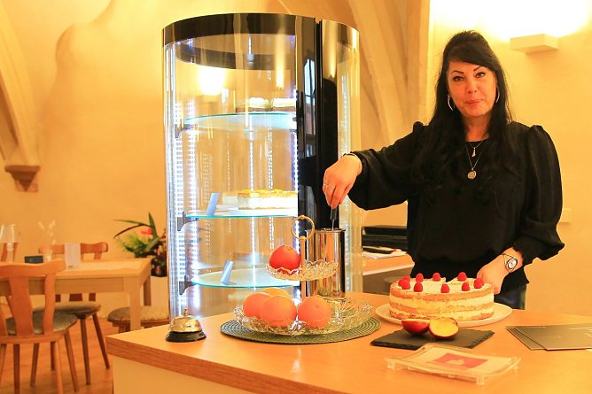 Mandy Neblung hat den Betrieb des Schlosscaf&eacute;s in Heringen &uuml;bernommen (Foto: S. Dietzel)