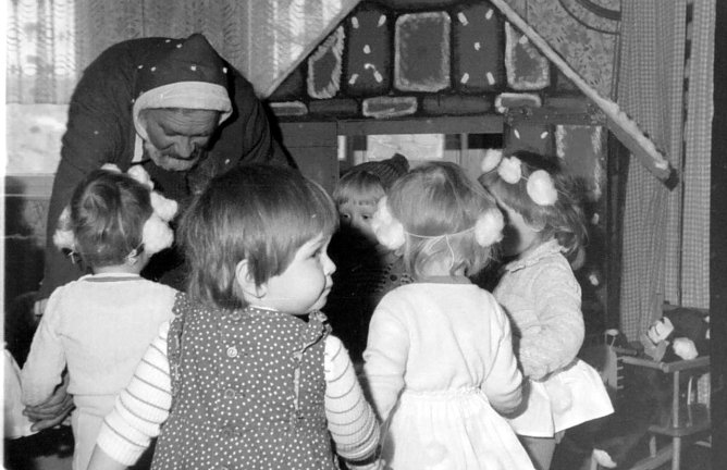 Die Krippe im Domschlösschen 1981 (Foto: Domschlösschen) Die Krippe im Domschlösschen 1981 (Foto: Domschlösschen)