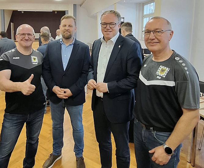 v.l.: Torsten Schrader, Daniel Meitzner, Dr. Mario Voigt, Dirk Schimm (Foto: SC 51 Nordhausen) v.l.: Torsten Schrader, Daniel Meitzner, Dr. Mario Voigt, Dirk Schimm (Foto: SC 51 Nordhausen)