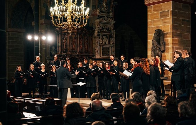 Kammerchor der Hochschule f&uuml;r K&uuml;nste Bremen (Foto: Thomas Hofereiter)