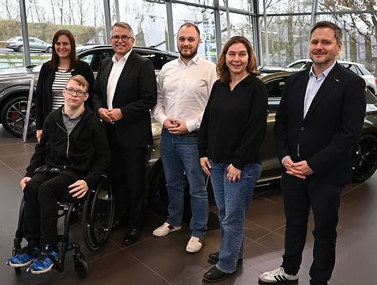 vlnr.: Juliane Bley, Luca Wei&szlig;enborn, Karsten Frob&ouml;se, Philipp Hanuschke, Annett Theus, Holger Hirschelmann (Foto: Agentur f&uuml;r Arbeit)