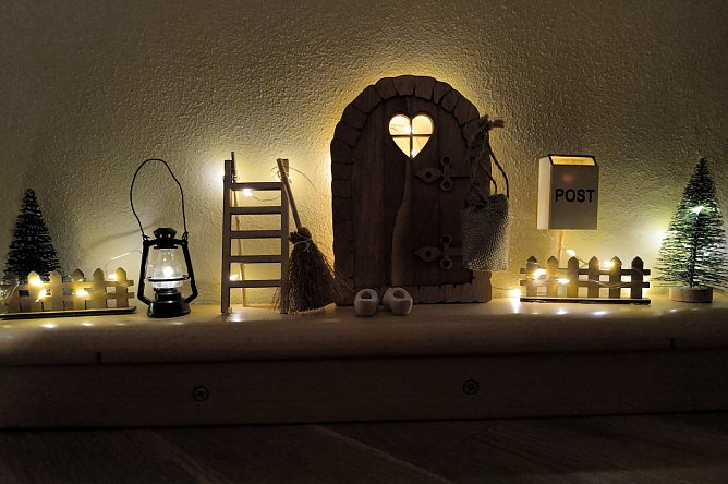 Bei den Wichteln zu Hause in Salza (Foto: Ronald Hildebrandt ) Bei den Wichteln zu Hause in Salza (Foto: Ronald Hildebrandt )