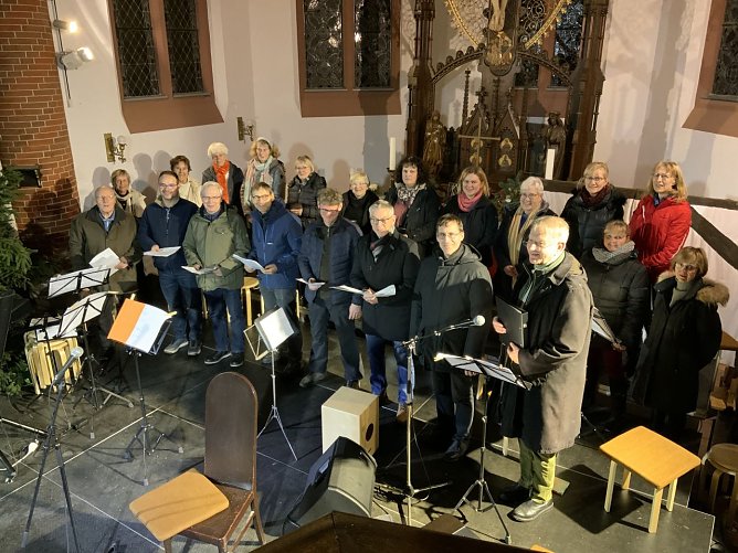 Gospel- und M&auml;nnerchor singen morgen in der Ilfelder Kirche (Foto: Christine Heimrich)