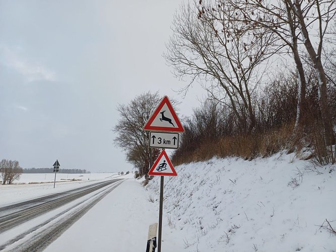 Wer hat das Rodel-Schild gestohlen? (Foto: Eva-Maria Ostwald) Wer hat das Rodel-Schild gestohlen? (Foto: Eva-Maria Ostwald)