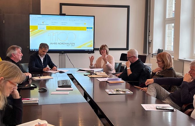 Barbara Rinke und OB Kai Buchmann stellten den aktuellen Planungsstand vor. (Foto: ssc) Barbara Rinke und OB Kai Buchmann stellten den aktuellen Planungsstand vor. (Foto: ssc)