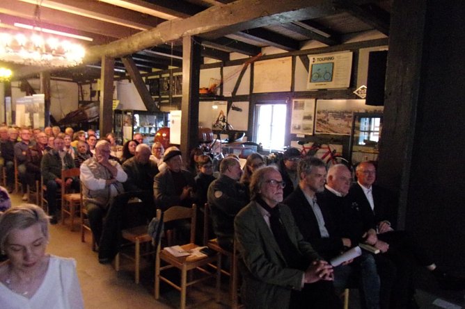 Volles Haus im Tabakspeicher. (Foto: Hans-Georg Backhaus)