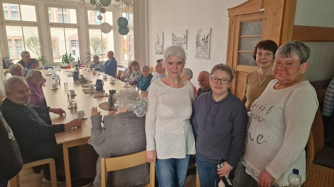 Die Kreisorganisation der Blinden und Sehbehinderten hat sich neu aufgestellt, Ellen Heustein (links) will als neue Vorsitzende zusammen mit Annelore K&auml;hms, Carola Busch und Uta Appel daf&uuml;r sorgen, dass die Belange der Betroffenen wieder mehr gesehen werden (Foto: agl)