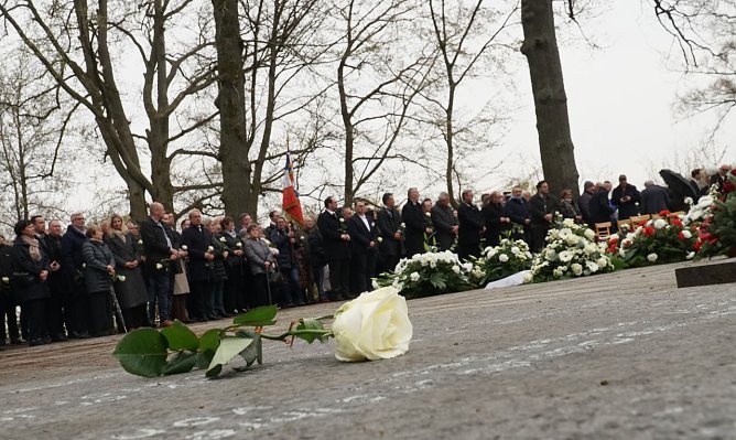Gedenken zum 81. Jahrestag der Befreiung des KZ Mittelbau-Dora (Foto: agl) Gedenken zum 81. Jahrestag der Befreiung des KZ Mittelbau-Dora (Foto: agl)