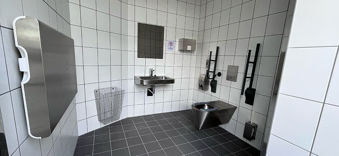 Vandalismussicher: die neue Unisex-Toilette. (Foto: ssc) Vandalismussicher: die neue Unisex-Toilette. (Foto: ssc)