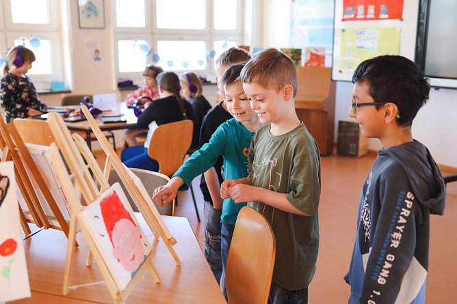 Lesefreude an Brecht-Grundschule (Foto: Brecht-Grundschule) Lesefreude an Brecht-Grundschule (Foto: Brecht-Grundschule)