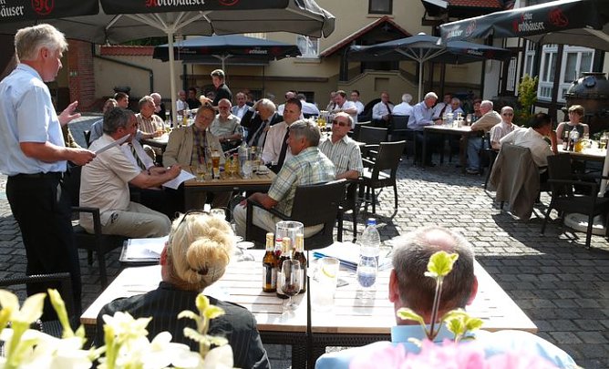 Koalitionsvertrag erläutert (Foto: NUV) Koalitionsvertrag erläutert (Foto: NUV)