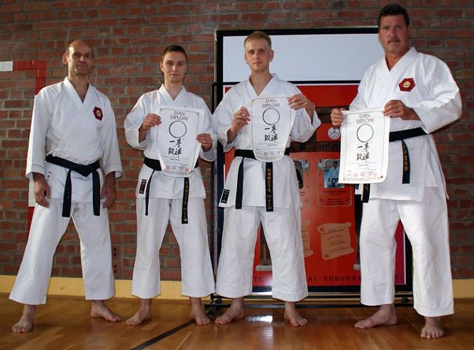 Diplom erreicht (Foto: S. Schr&ouml;ter)