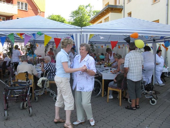 Sommerfest im Altenheim (Foto: privat)