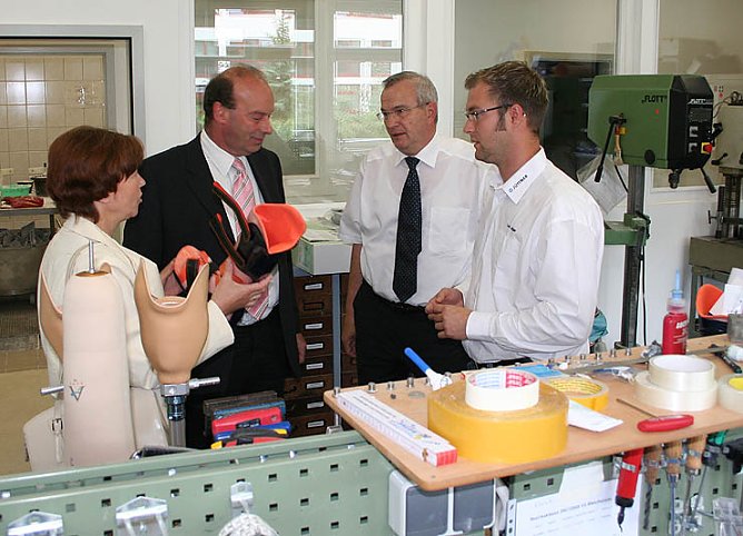 Joachim Claus bei einem Firmenbesuch im Juli (Foto: pln) Joachim Claus bei einem Firmenbesuch im Juli (Foto: pln)