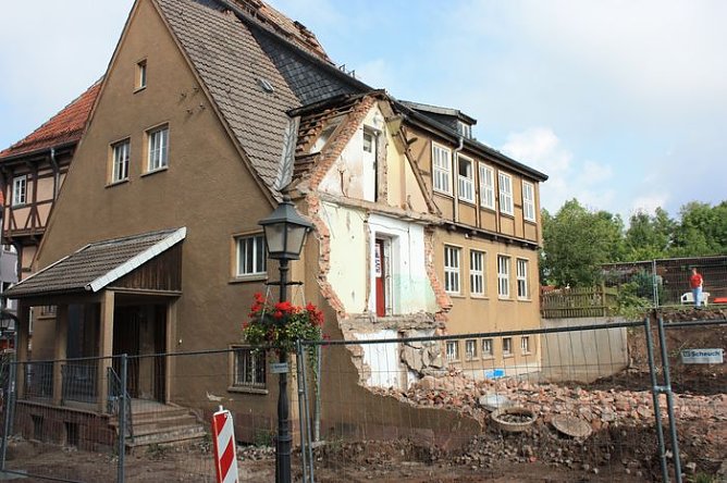 Abriss hat begonnen (Foto: I. Bergmann)