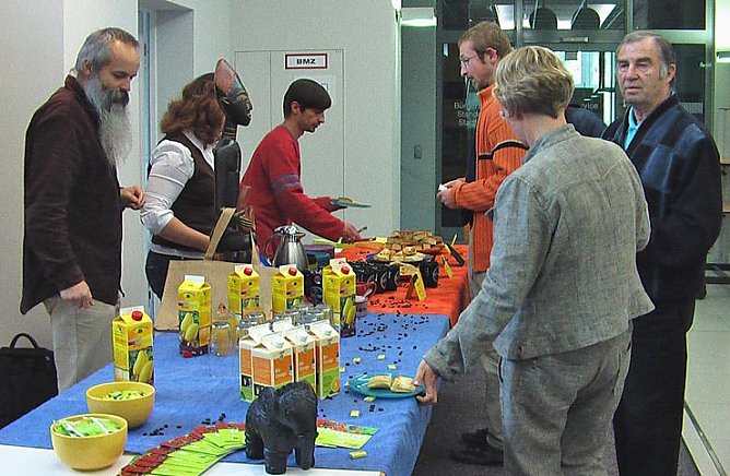 Fairer Handel zur Stadtratssitzung (Foto: nnz) Fairer Handel zur Stadtratssitzung (Foto: nnz)