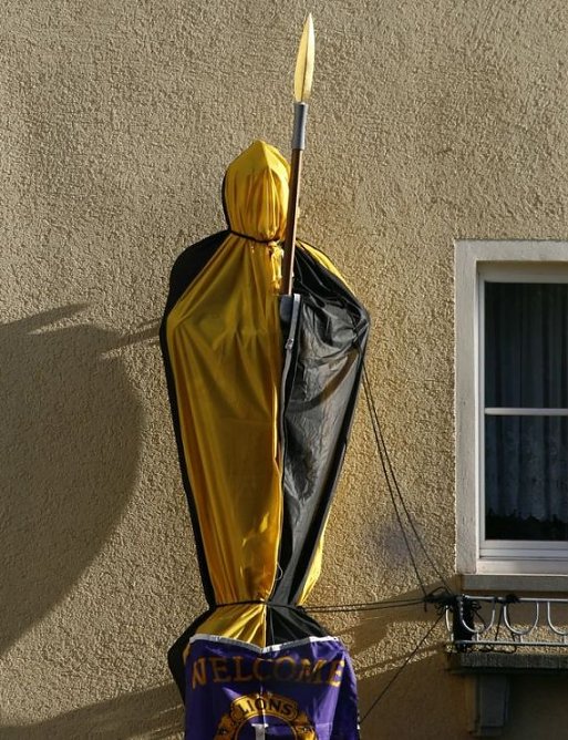 Verhüllt (Foto: M. Garke) Verhüllt (Foto: M. Garke)