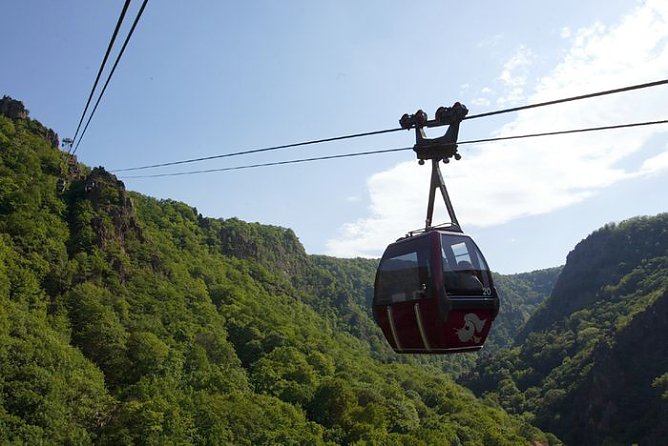 40 Jahre alt (Foto: Seilbahnen Thale GmbH, Fotograf: Chris Wohlfeld, Quedlinburg ) 40 Jahre alt (Foto: Seilbahnen Thale GmbH, Fotograf: Chris Wohlfeld, Quedlinburg )