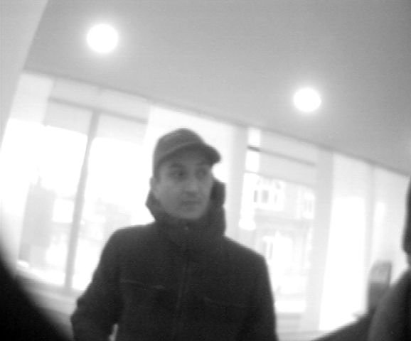 Unbekannter T&auml;ter (Foto: Polizei)