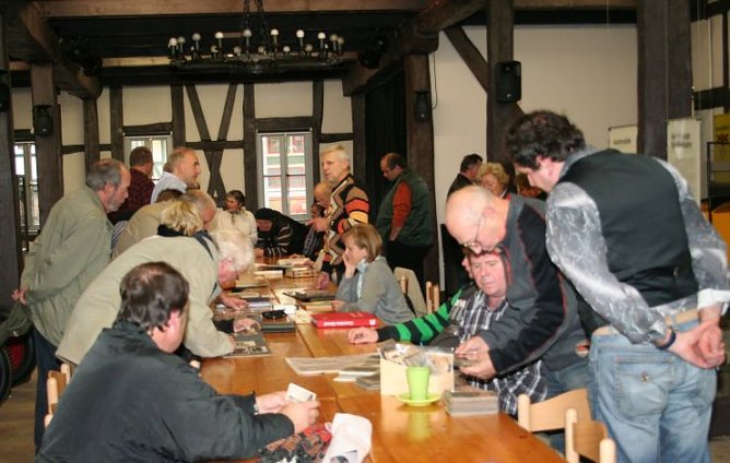 Jubiläumstreffen der Ak-Sammler (Foto: Hellberg) Jubiläumstreffen der Ak-Sammler (Foto: Hellberg)