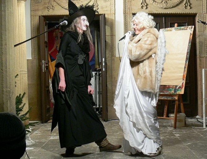 Hexe und Engel (Foto: I. Kühn) Hexe und Engel (Foto: I. Kühn)