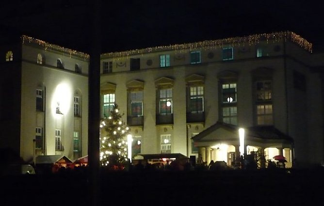 Festlich trotz Regenwetter (Foto: nnz) Festlich trotz Regenwetter (Foto: nnz)