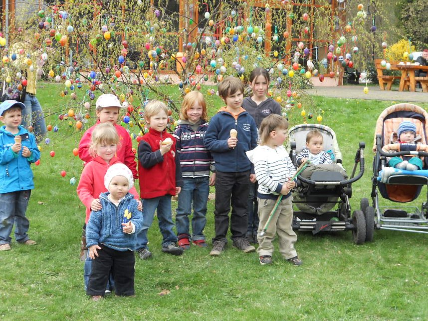 Osterbaum geschm&uuml;ckt