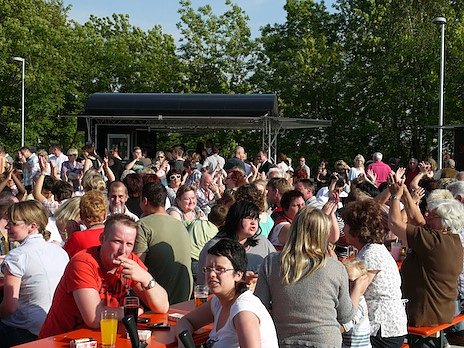 party auf dem Parkdeck