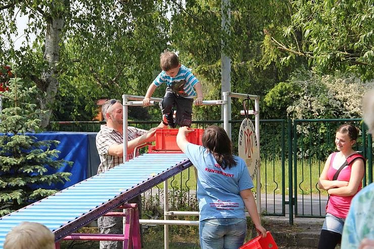 Buntes Treiben bei den Falken