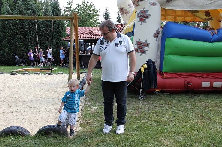 Buntes Treiben bei den Falken