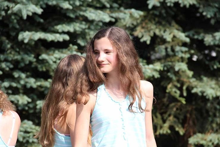 Buntes Treiben bei den Falken