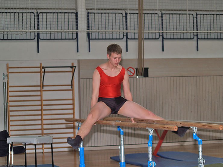 Landesfinale im Ger&auml;teturnen